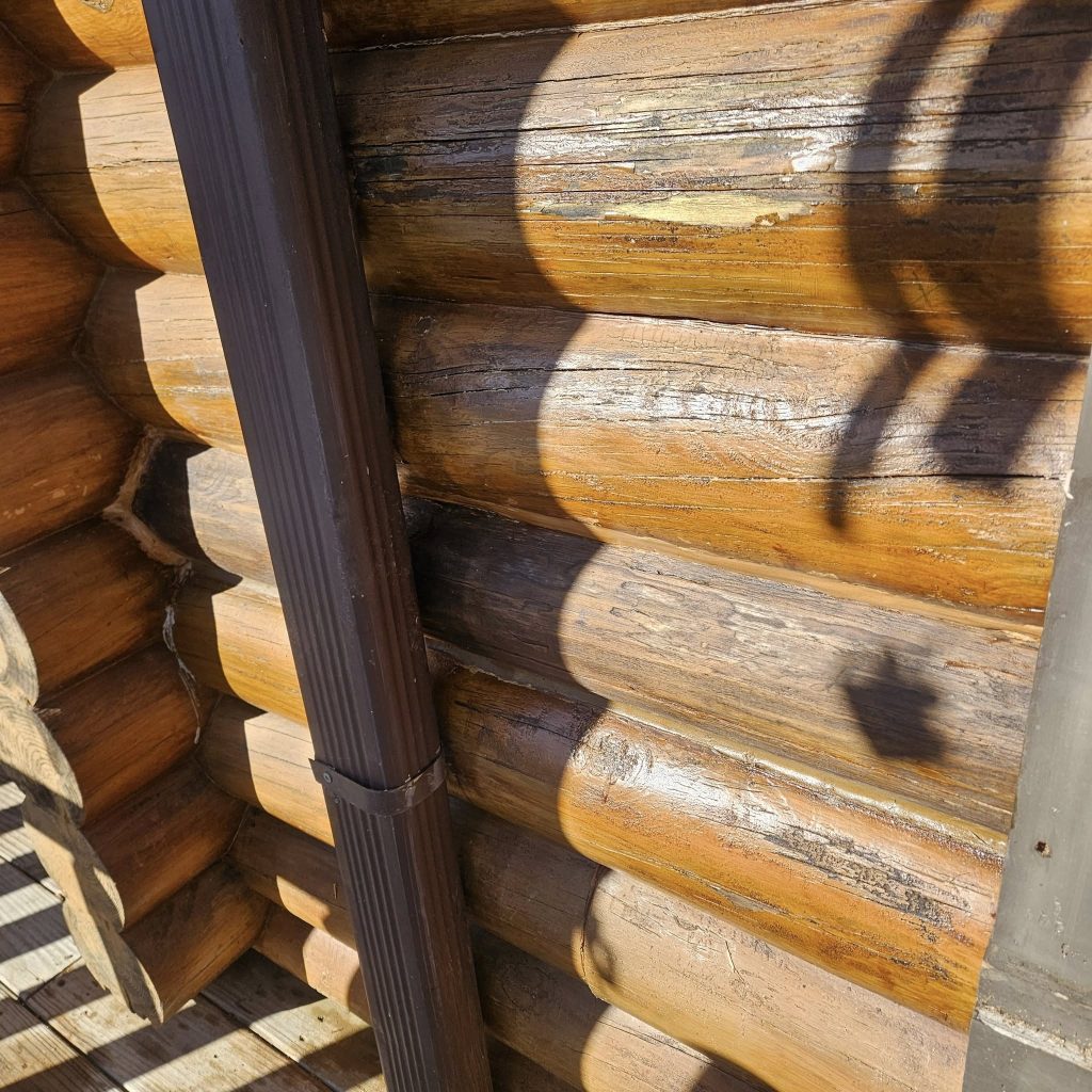 quality log home maintenance repairs. log cabin chinking