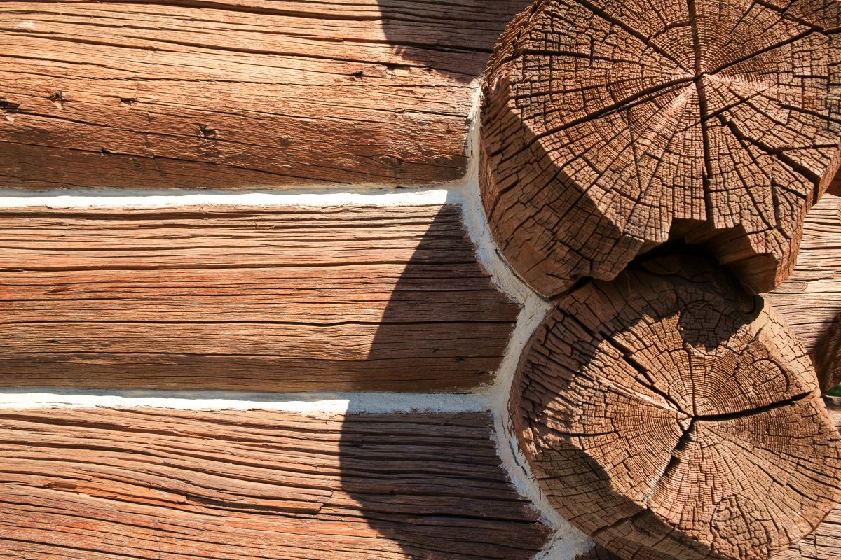Log Cabin Chinking and Caulking
